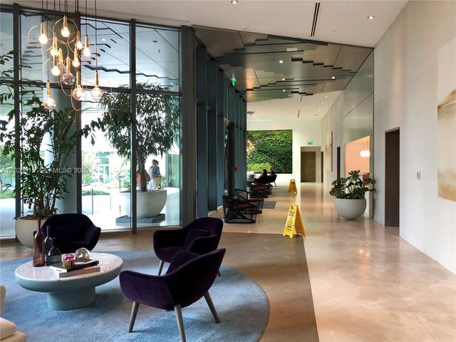650 NE 32 1906, Miami, FL 33137