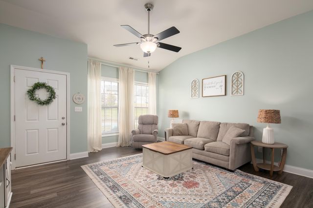 126 Thorndale Drive, Georgetown, KY 40324