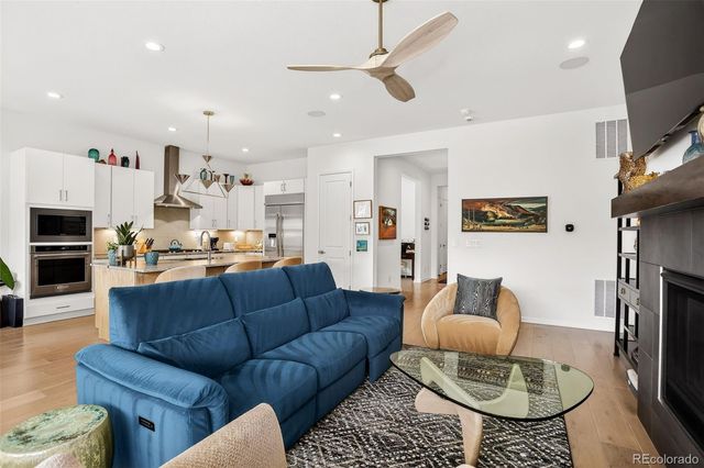 4 Leafy Aster Lane, Castle Rock, CO 80104