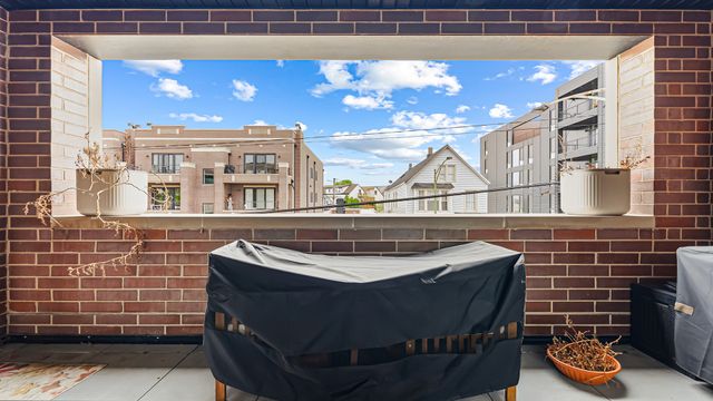 3125 N Clybourn Avenue 2N, Chicago, IL 60618