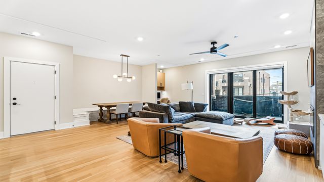 3125 N Clybourn Avenue 2N, Chicago, IL 60618