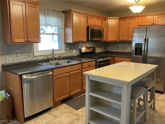 1850 Merle Road, Salem, OH 44460