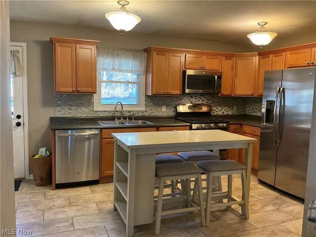 1850 Merle Road, Salem, OH 44460