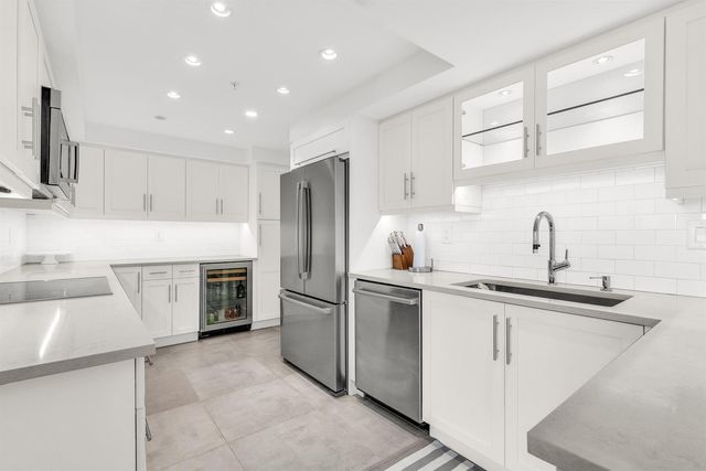 1155 Hillsboro Mile 602, Hillsboro Beach, FL 33062