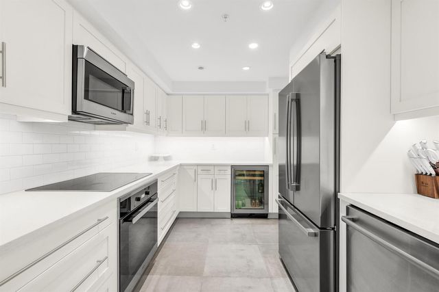 1155 Hillsboro Mile 602, Hillsboro Beach, FL 33062