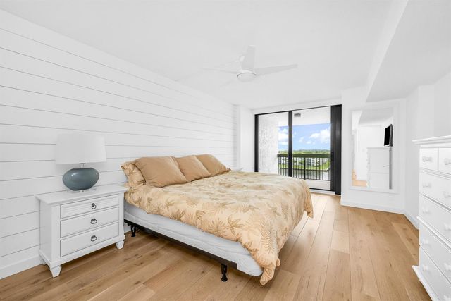 1155 Hillsboro Mile 602, Hillsboro Beach, FL 33062