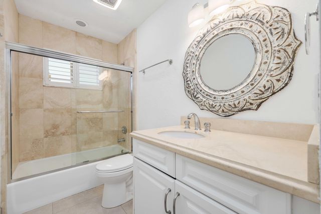 2600 NE 43rd Street, Lighthouse Point, FL 33064