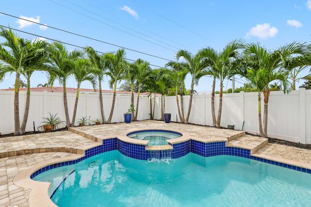 2600 NE 43rd Street, Lighthouse Point, FL 33064