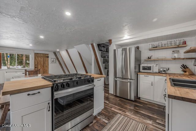 475 DRY CREEK RD, Clark Fork, ID 83811