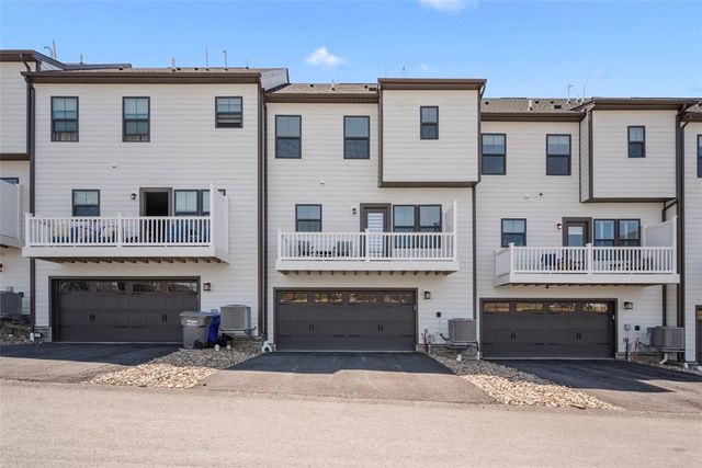 505 Blackrock Blvd, Adams Twp, PA 16046