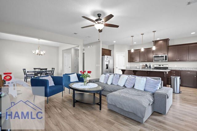 618 Fairview Circle, Hinesville, GA 31313