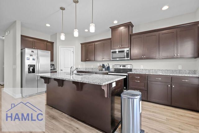618 Fairview Circle, Hinesville, GA 31313