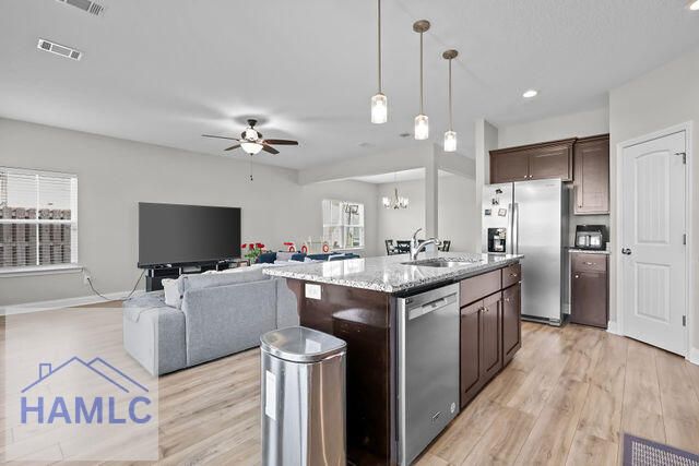 618 Fairview Circle, Hinesville, GA 31313