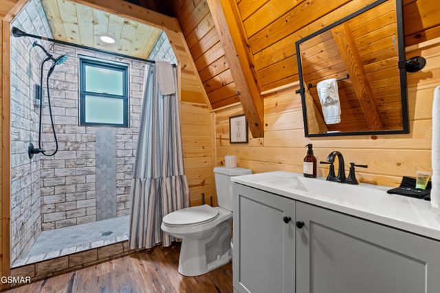 1146 Pine Mountain Road, Sevierville, TN 37862
