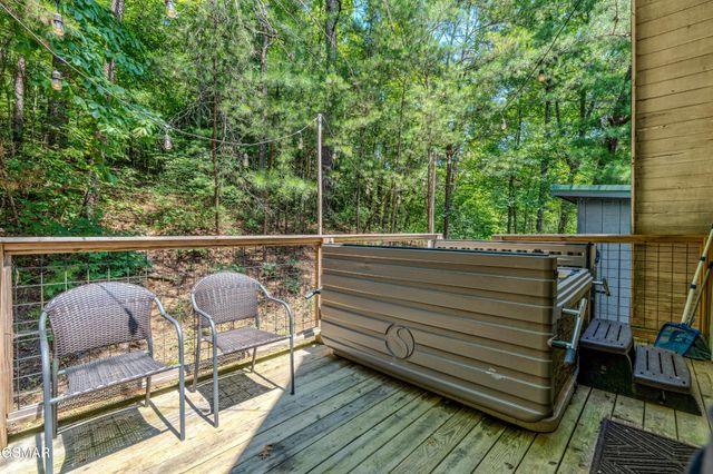 1146 Pine Mountain Road, Sevierville, TN 37862