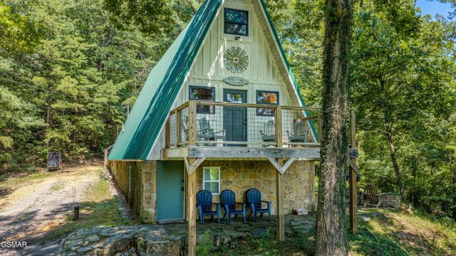 1146 Pine Mountain Road, Sevierville, TN 37862