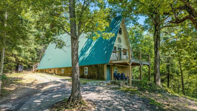 1146 Pine Mountain Road, Sevierville, TN 37862
