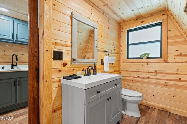 1146 Pine Mountain Road, Sevierville, TN 37862