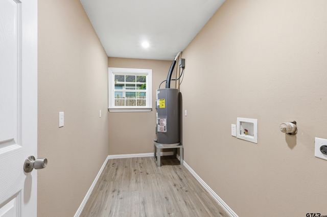 208 Lenox St, Pittsburg, TX 75686