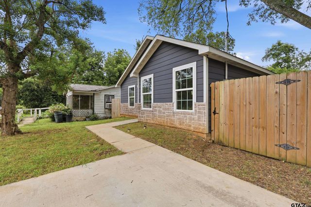 208 Lenox St, Pittsburg, TX 75686