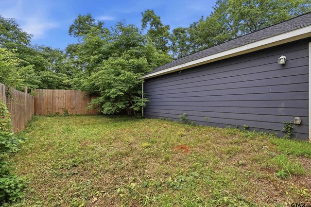 208 Lenox St, Pittsburg, TX 75686