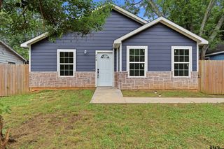 208 Lenox St, Pittsburg, TX 75686