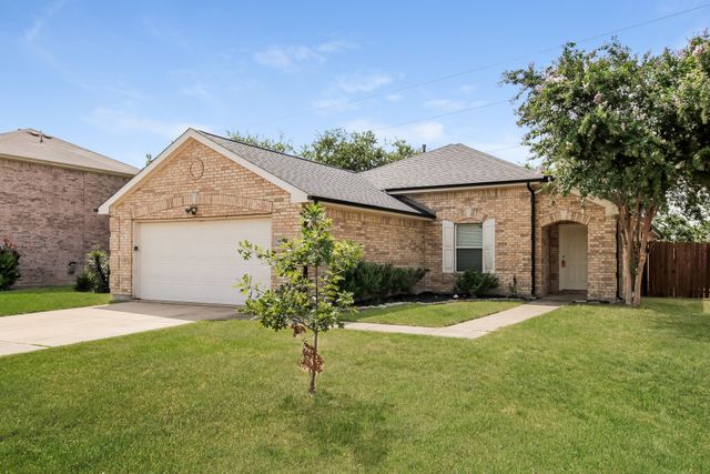 1450 Waldrop Drive, Lancaster, TX 75146