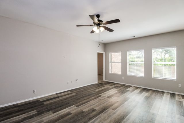 1450 Waldrop Drive, Lancaster, TX 75146