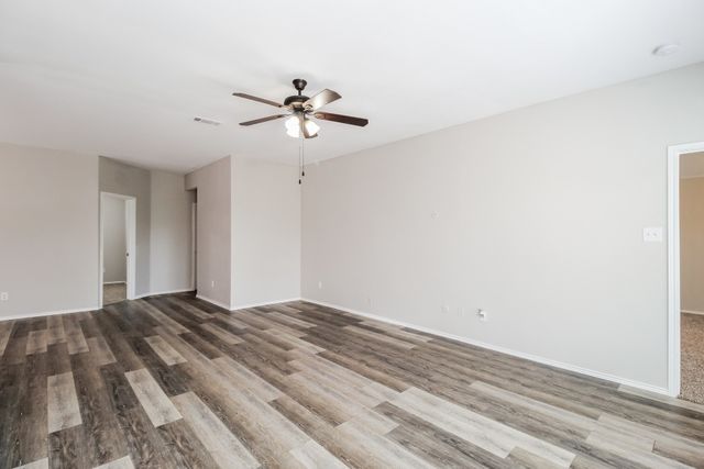 1450 Waldrop Drive, Lancaster, TX 75146