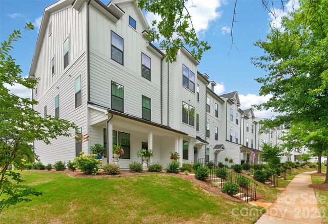 606 District Court, Fort Mill, SC 29708