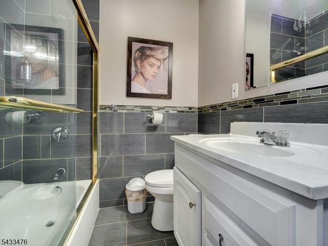 408 Elmora Ave, Elizabeth City, NJ 07208