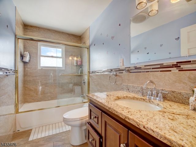 408 Elmora Ave, Elizabeth City, NJ 07208