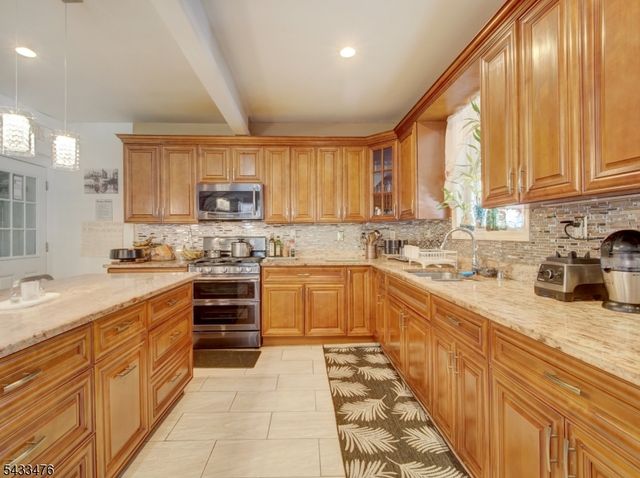 408 Elmora Ave, Elizabeth City, NJ 07208