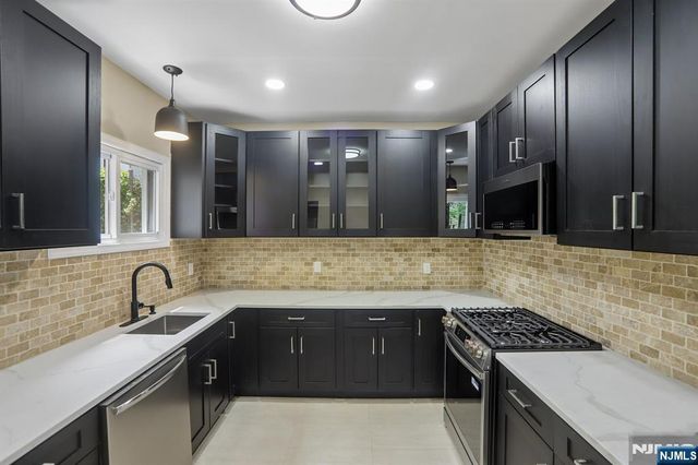 31 Claremont Avenue, Jersey City, NJ 07305