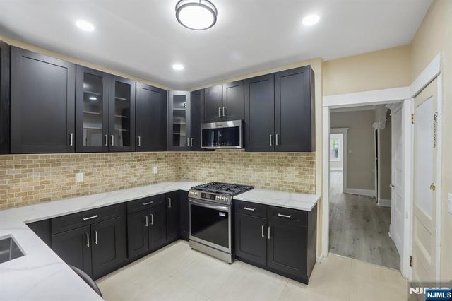 31 Claremont Avenue, Jersey City, NJ 07305
