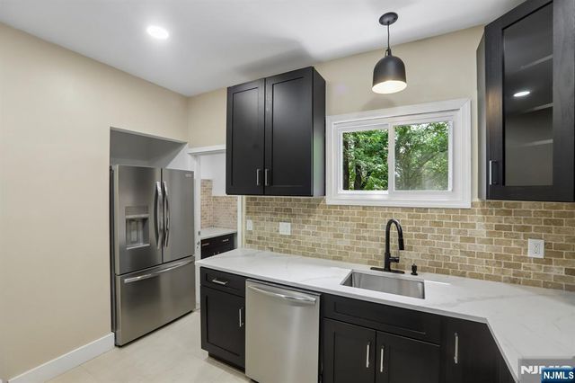 31 Claremont Avenue, Jersey City, NJ 07305