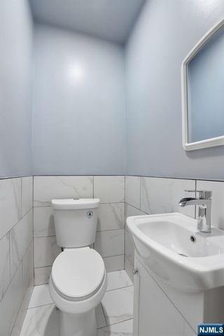 31 Claremont Avenue, Jersey City, NJ 07305