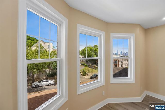 31 Claremont Avenue, Jersey City, NJ 07305