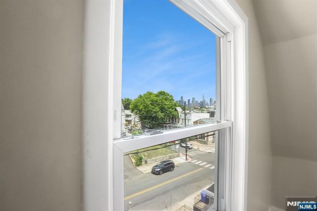 31 Claremont Avenue, Jersey City, NJ 07305