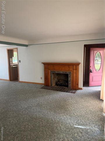 6346 Donaldson Drive, Troy, MI 48085