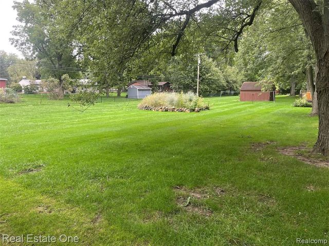 6346 Donaldson Drive, Troy, MI 48085