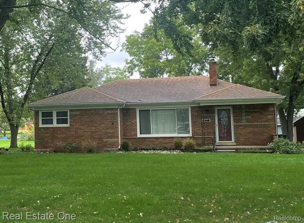 6346 Donaldson Drive, Troy, MI 48085