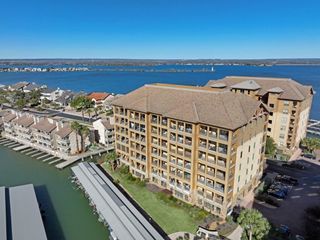 1000 The Cape RD 33, Horseshoe Bay, TX 78657