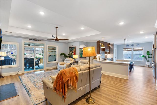 2638 Dog Leg Lane, Seneca, SC 29678