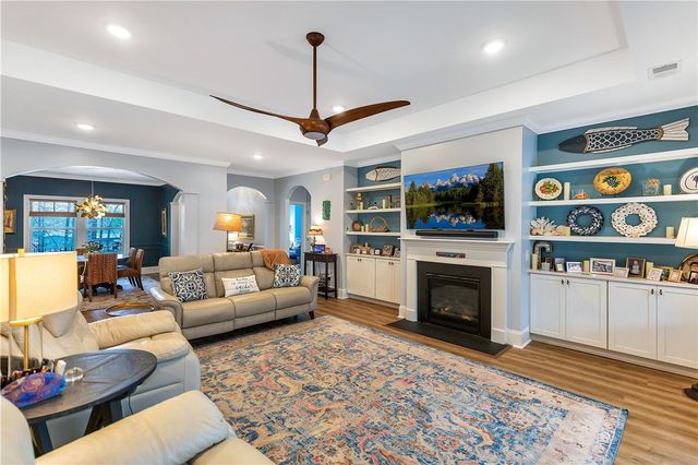 2638 Dog Leg Lane, Seneca, SC 29678