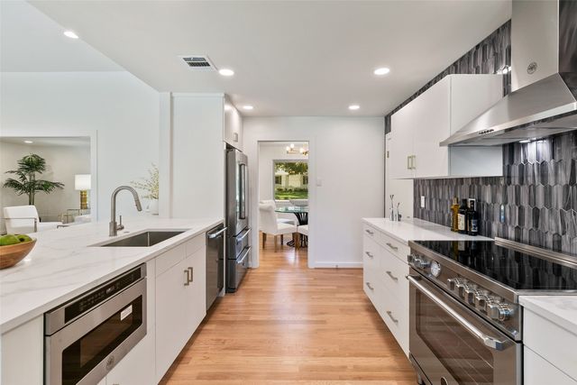 7431 Larchview, Dallas, TX 75254