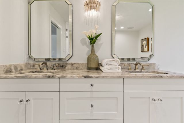 7431 Larchview, Dallas, TX 75254