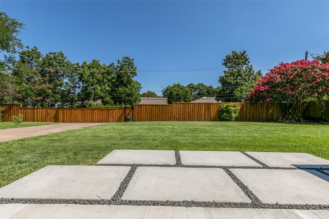 7431 Larchview, Dallas, TX 75254