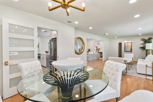 7431 Larchview, Dallas, TX 75254