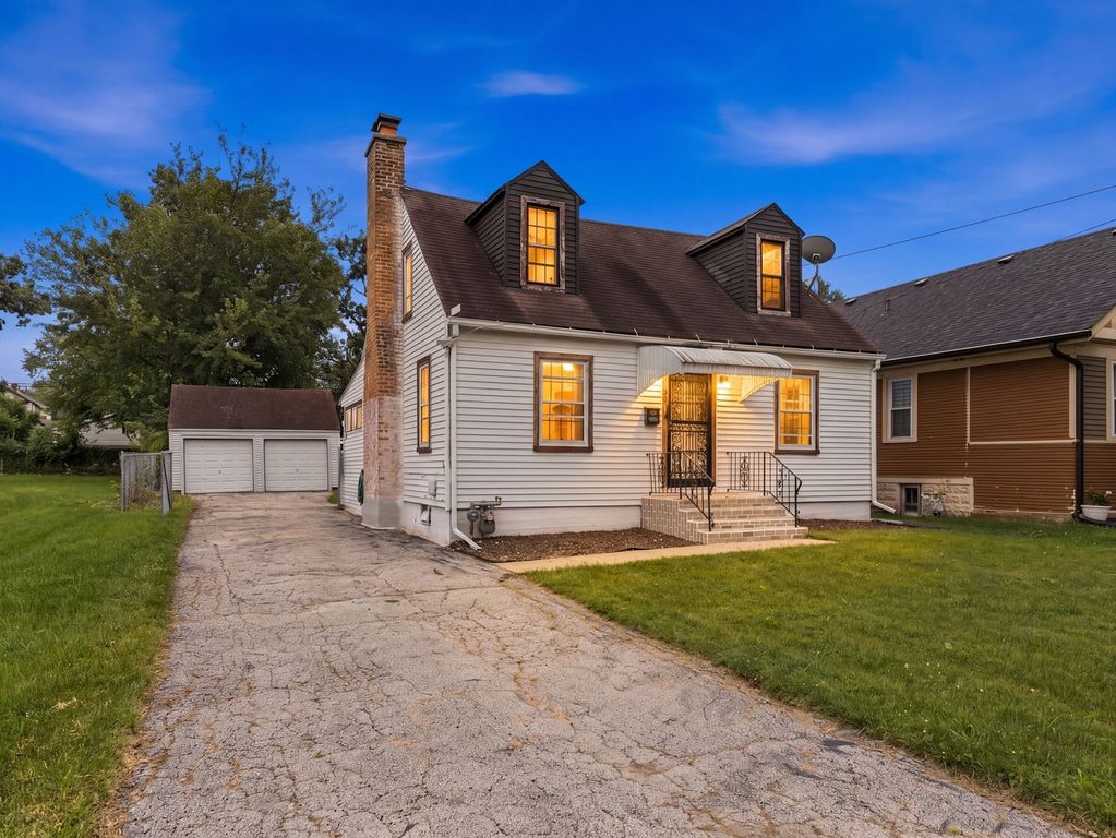 1029 Front Street, Aurora, IL 60505